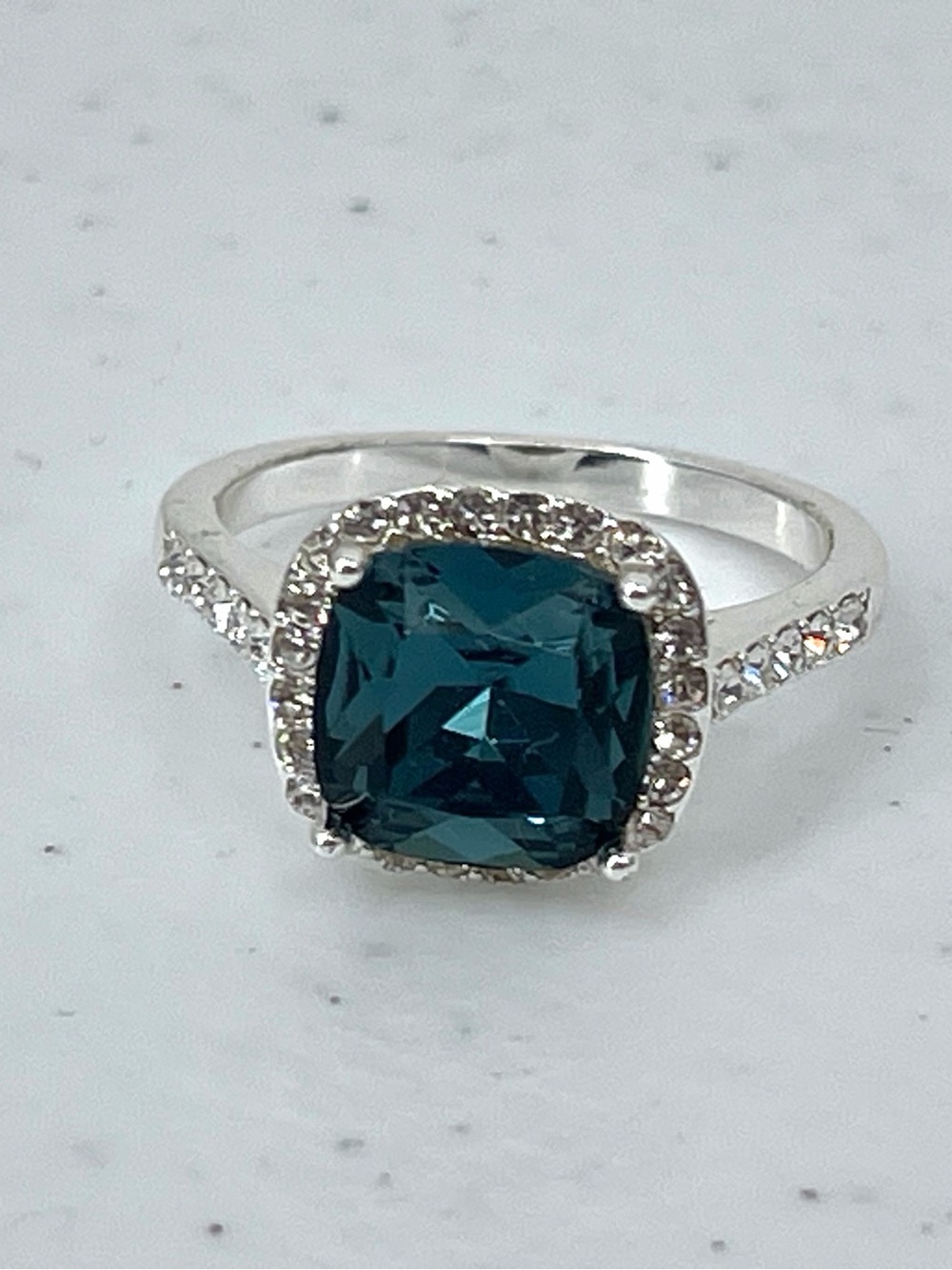 Fashion silver tone square large teal stone ring